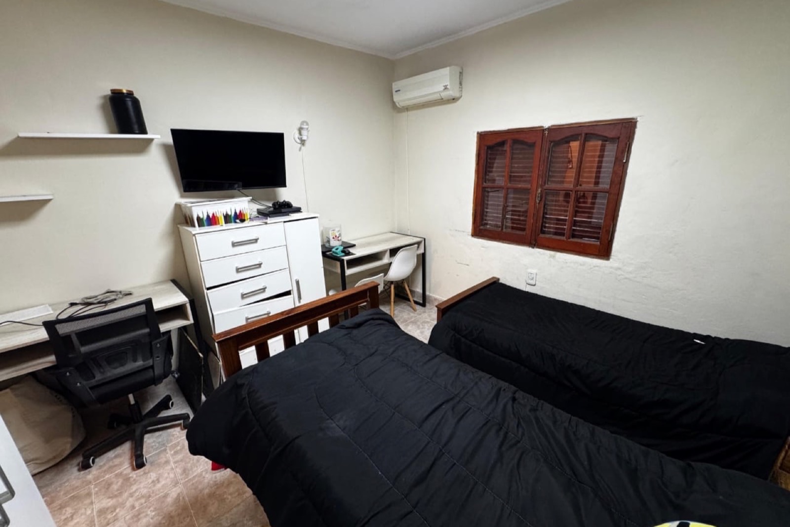 Foto 5 de COD-002: Casa céntrica de 3 dormitorios con pileta y quincho