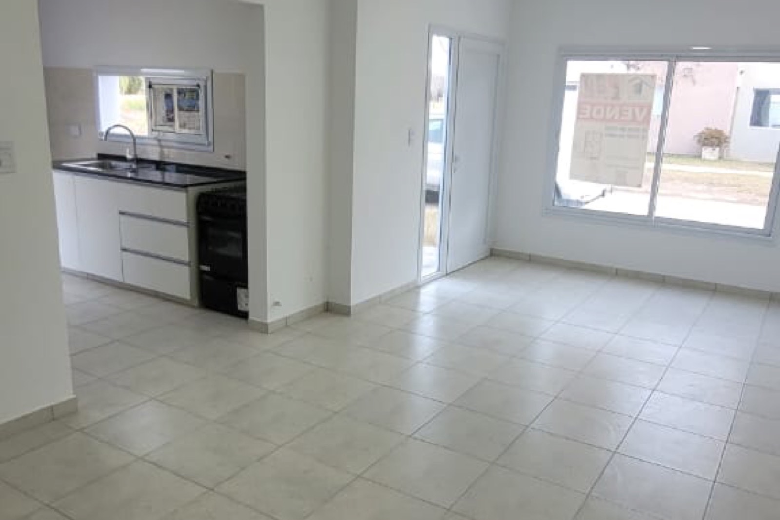 Foto 4 de COD-003: Casa a estrenar de 2 dormitorios con cochera
