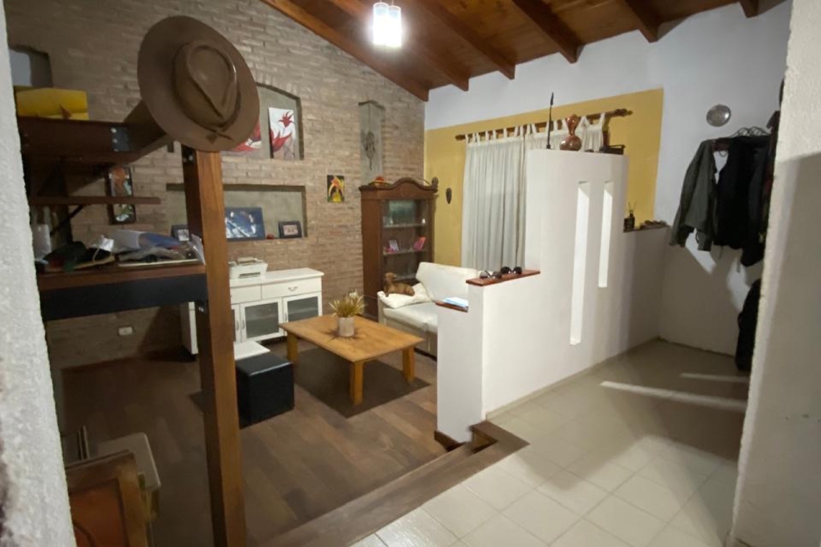 Foto 8 de COD-006: Casa de 3 dormitorios con galería y garage en Ausonia