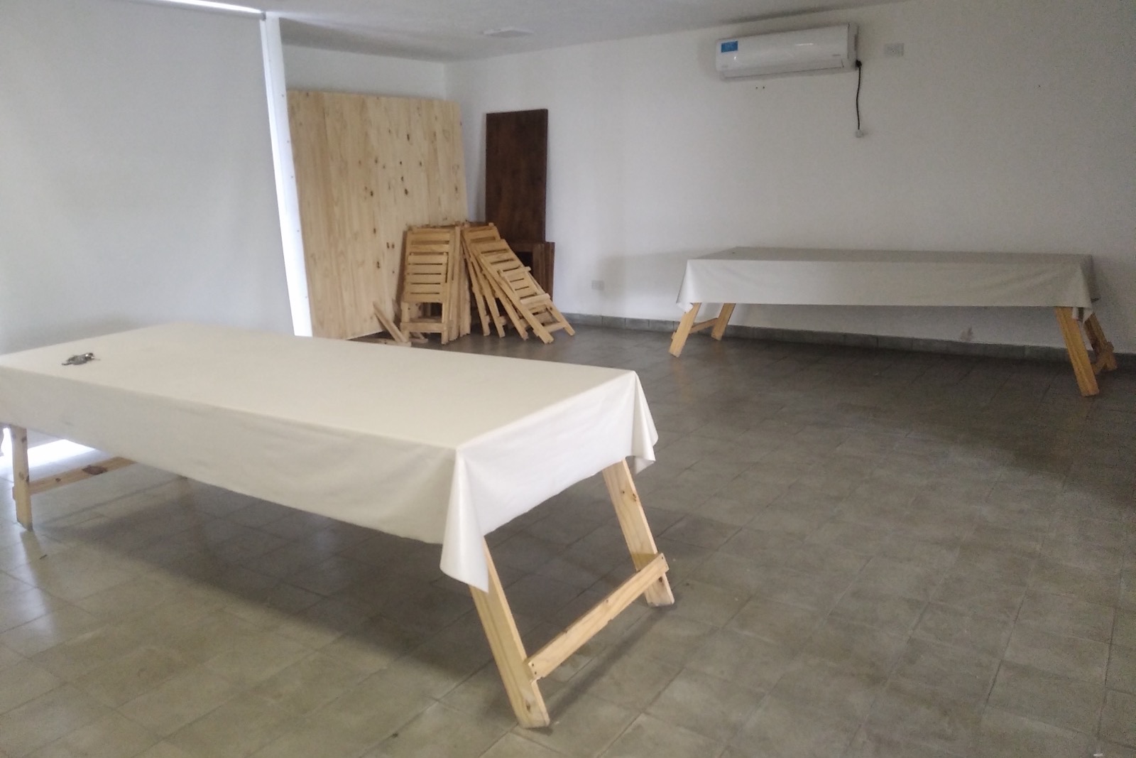 Foto 9 de COD-016: Casa quinta moderna con pileta y salón de eventos