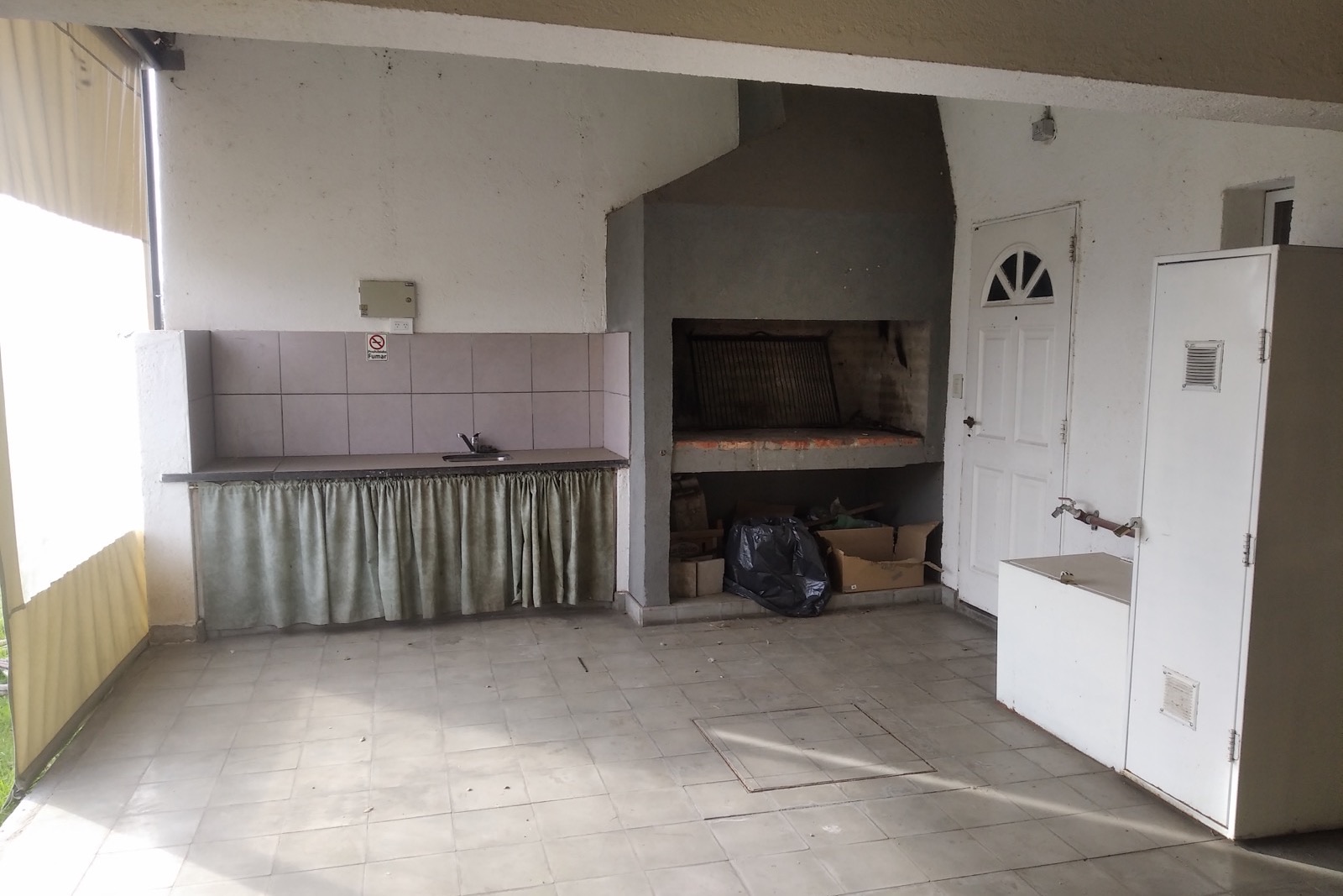 Foto 10 de COD-016: Casa quinta moderna con pileta y salón de eventos
