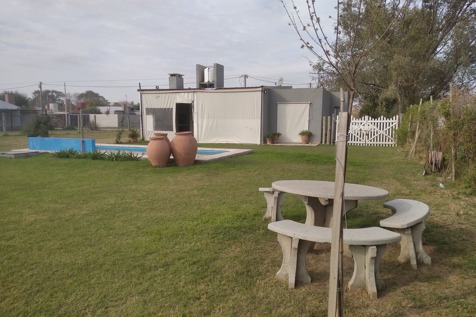Foto 12 de COD-016: Casa quinta moderna con pileta y salón de eventos