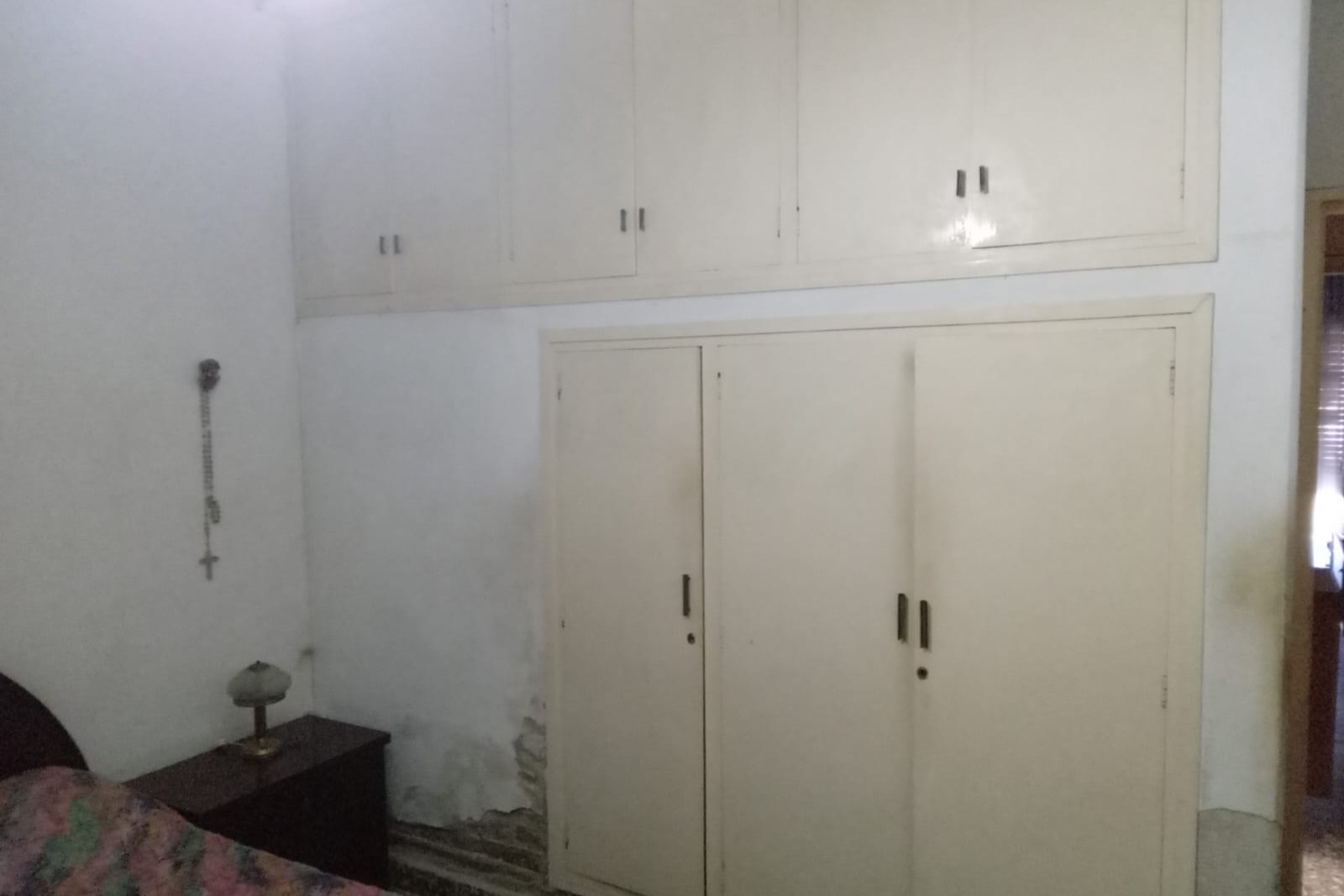 Foto 6 de COD-019: Casa antigua de 3 dormitorios en el centro para reciclar